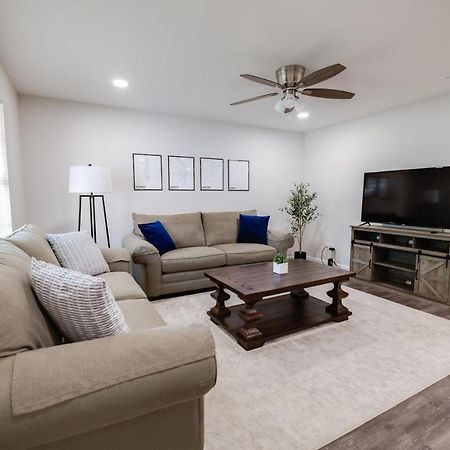 Trailside Townhouse - Close To Downtown & Bike Trails Bentonville Ngoại thất bức ảnh